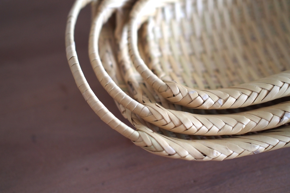 篠竹の楕円手付きざる