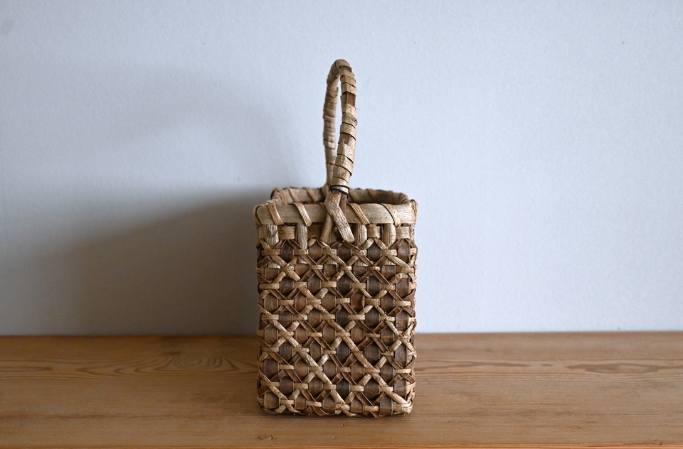 胡桃のちいさなワンハンドル