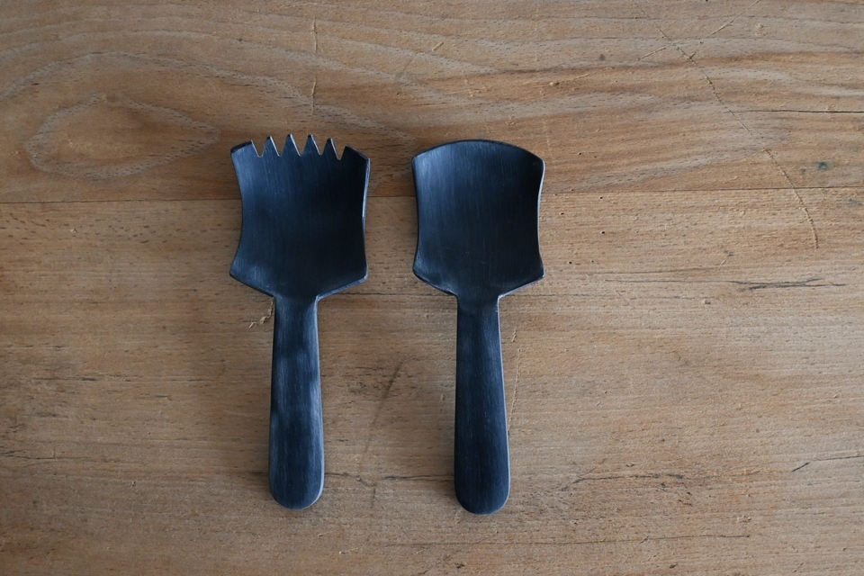 水牛のサーバースプーンとフォーク