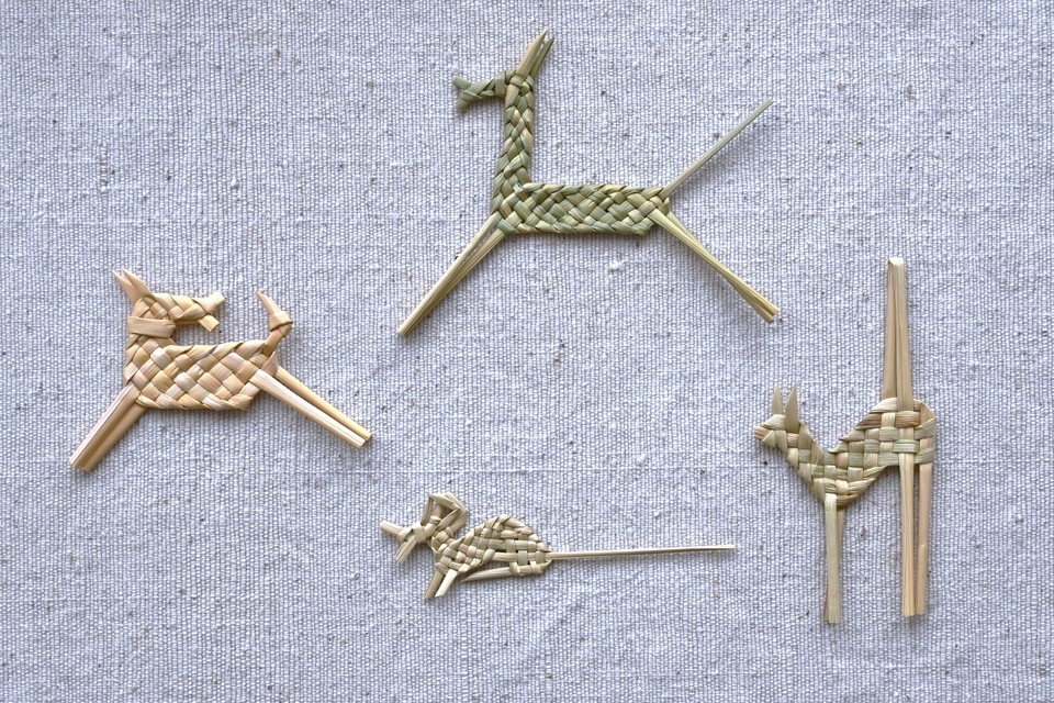 稲藁のオーナメント