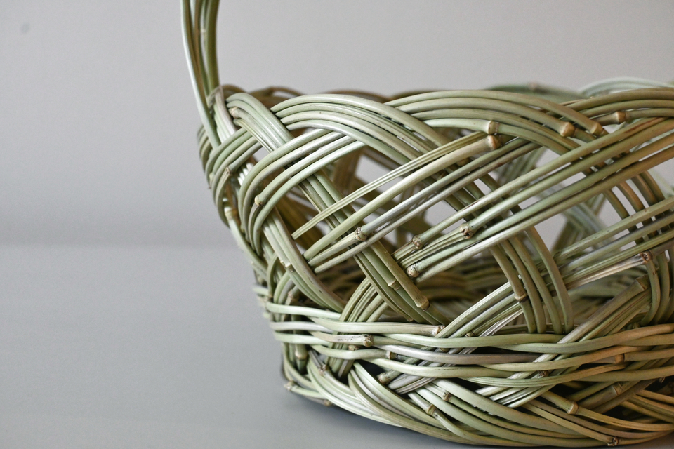 寒竹の手付きカゴ