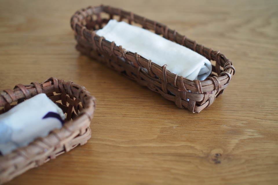 山葡萄のおしぼり入れ