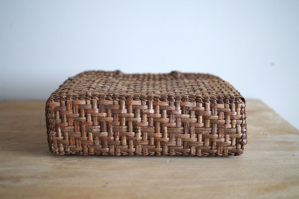 胡桃の透かし編みバッグ