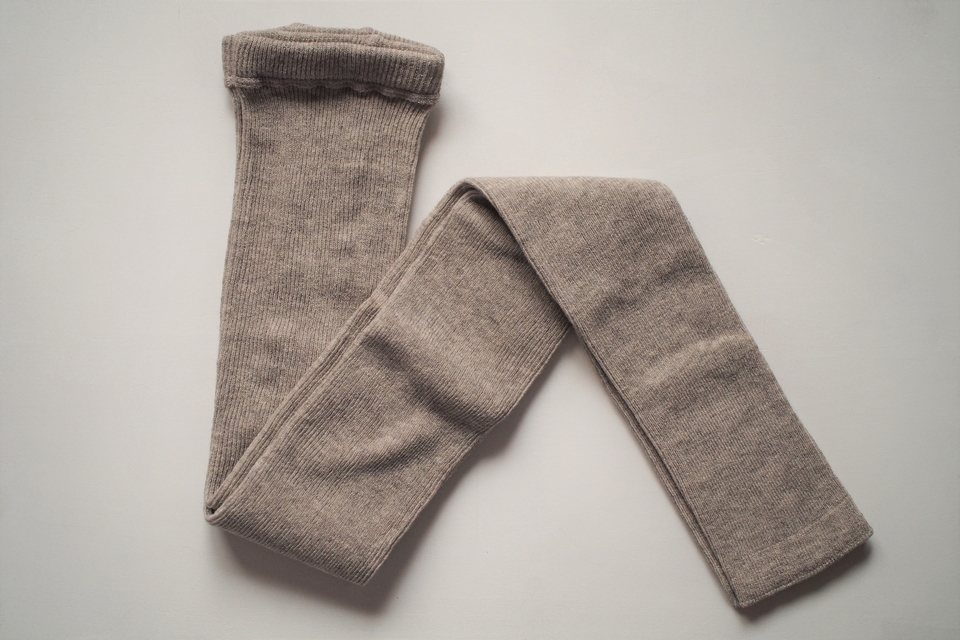 ヤクウールとオーガニックコットンのリブスパッツ