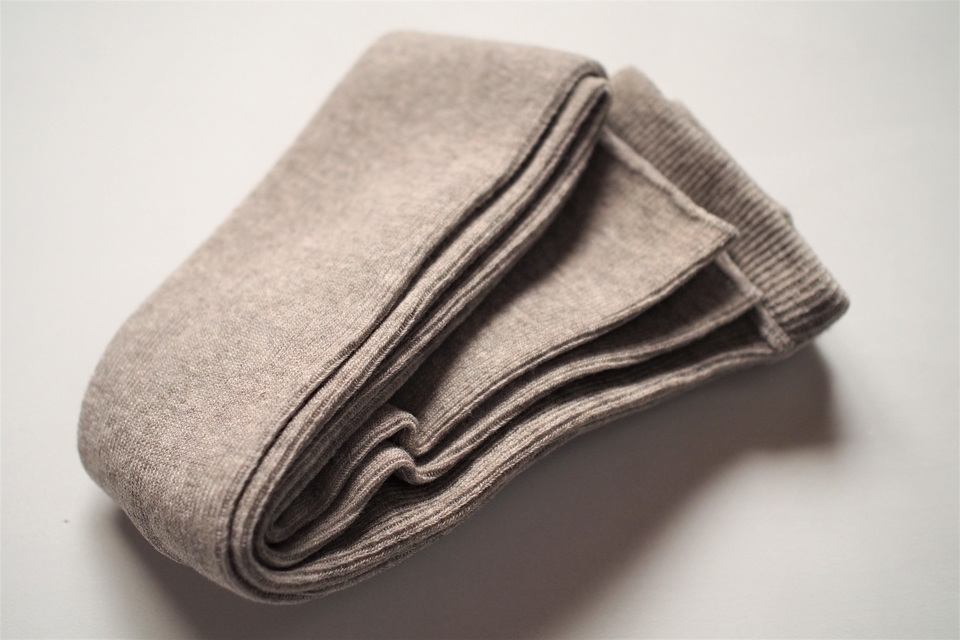 ヤクウールとオーガニックコットンのリブスパッツ