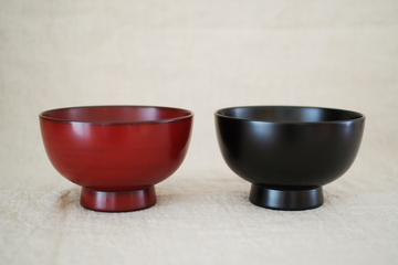 玉山保男　汁椀（朱・黒）
