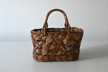 あけびと山葡萄のみだれ編みバッグ